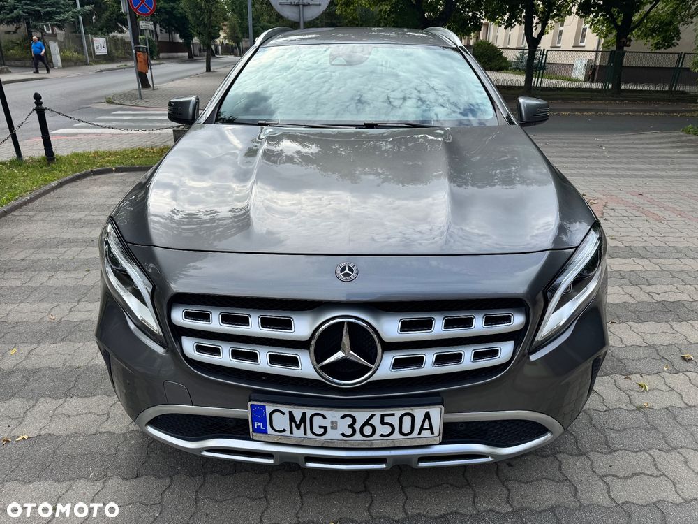 Mercedes-Benz GLA 180 7G-DCT Style - 2