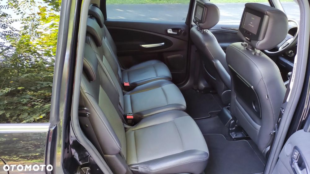 Ford Galaxy 2.0 TDCi Ghia - 13