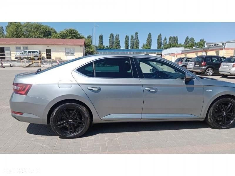 Skoda Superb - 19