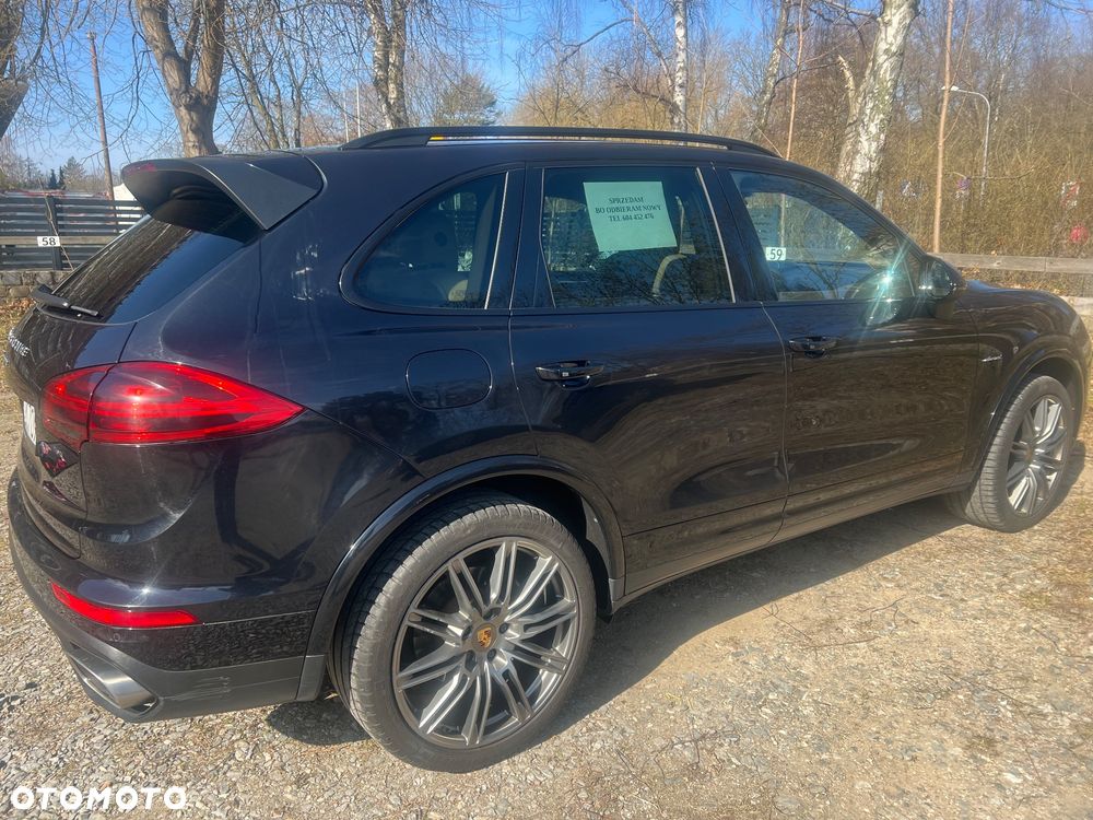 Porsche Cayenne - 3