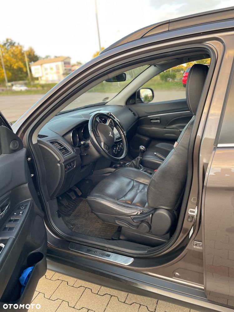 Mitsubishi ASX - 9