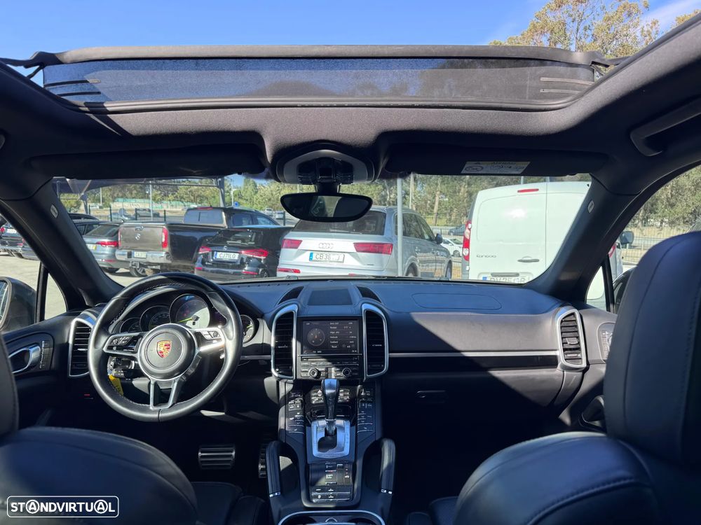 Porsche Cayenne S E-Hybrid - 5