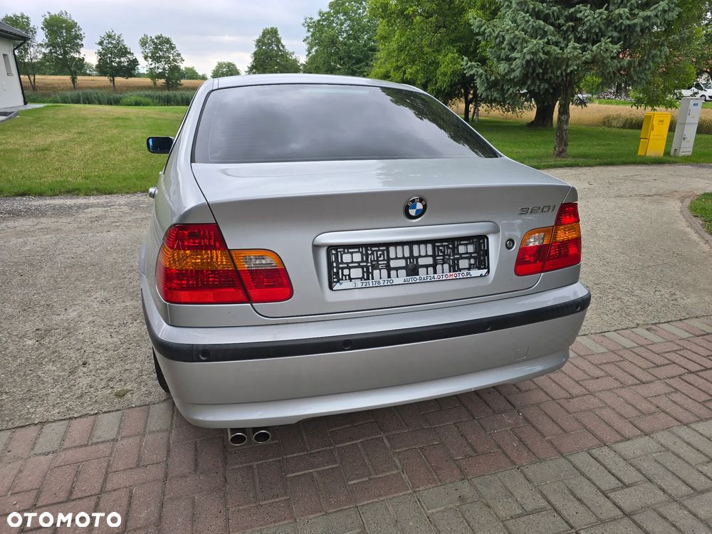 BMW Seria 3 - 12