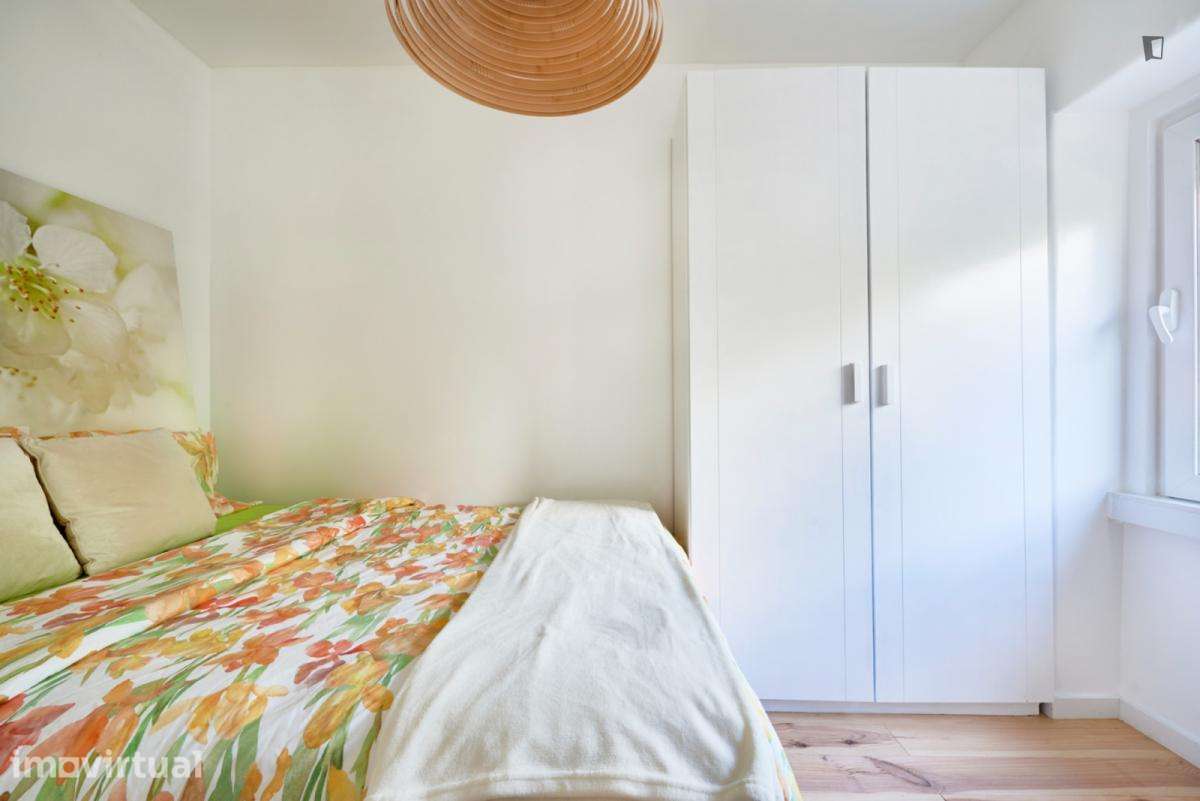 Apartamento com 1 quartos - localizado em Alvalade Lisbon - Grande imagem: 3/48