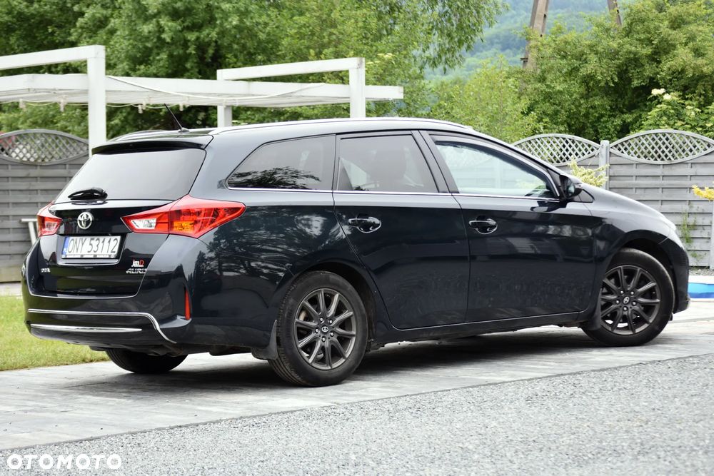 Toyota Auris 2.0 D-4D START Edition - 19