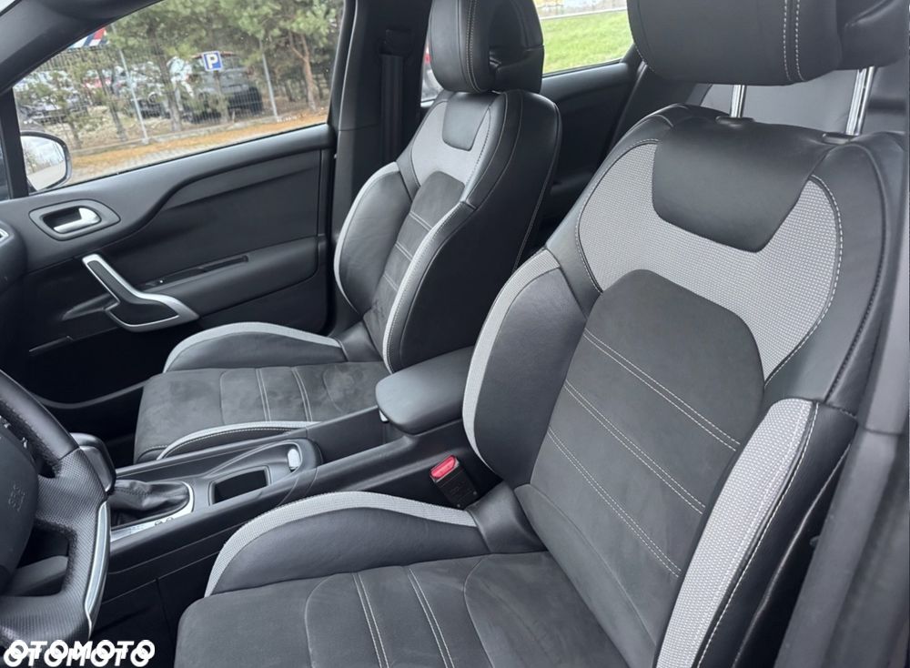 DS Automobiles DS 4 Crossback - 9