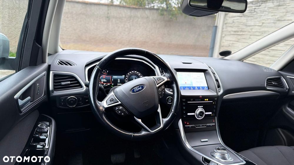 Ford S-Max 2.0 EcoBlue Titanium - 38