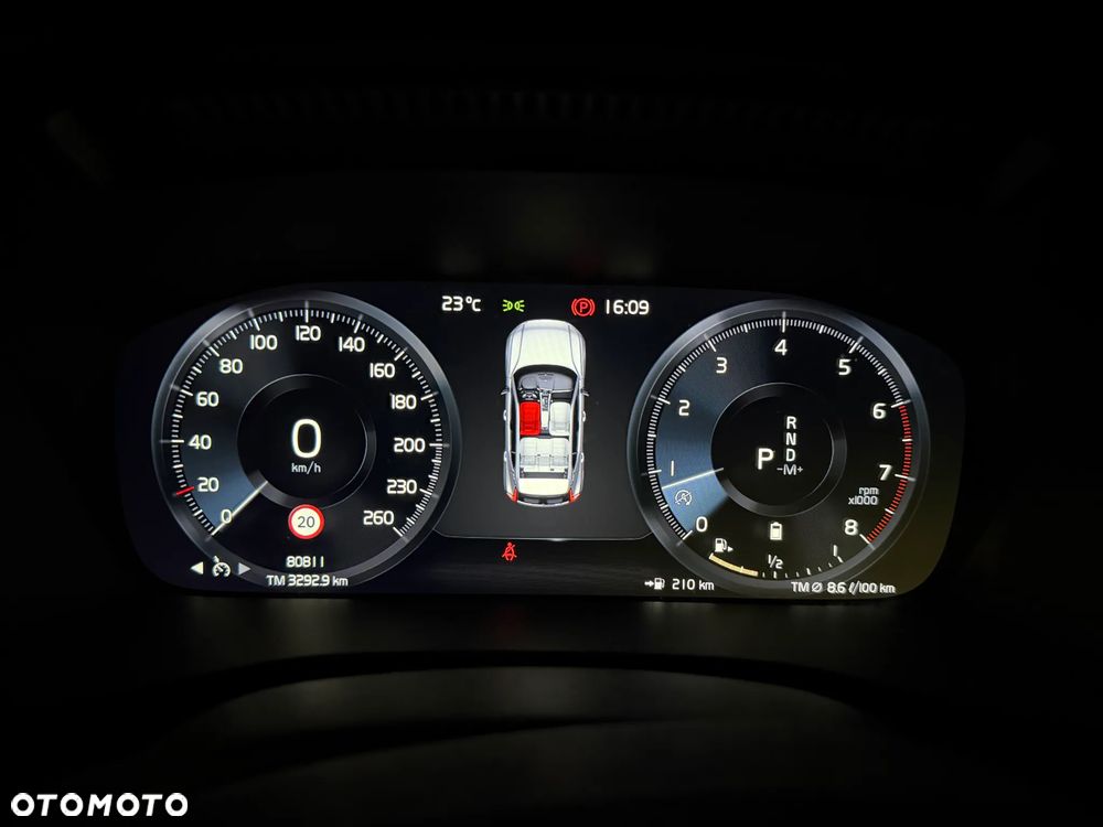 Volvo XC 40 B4 B AWD R-Design - 13