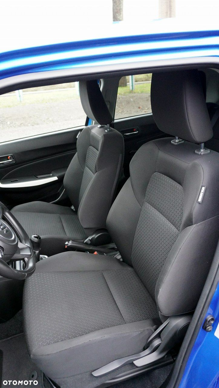 Suzuki Swift - 12