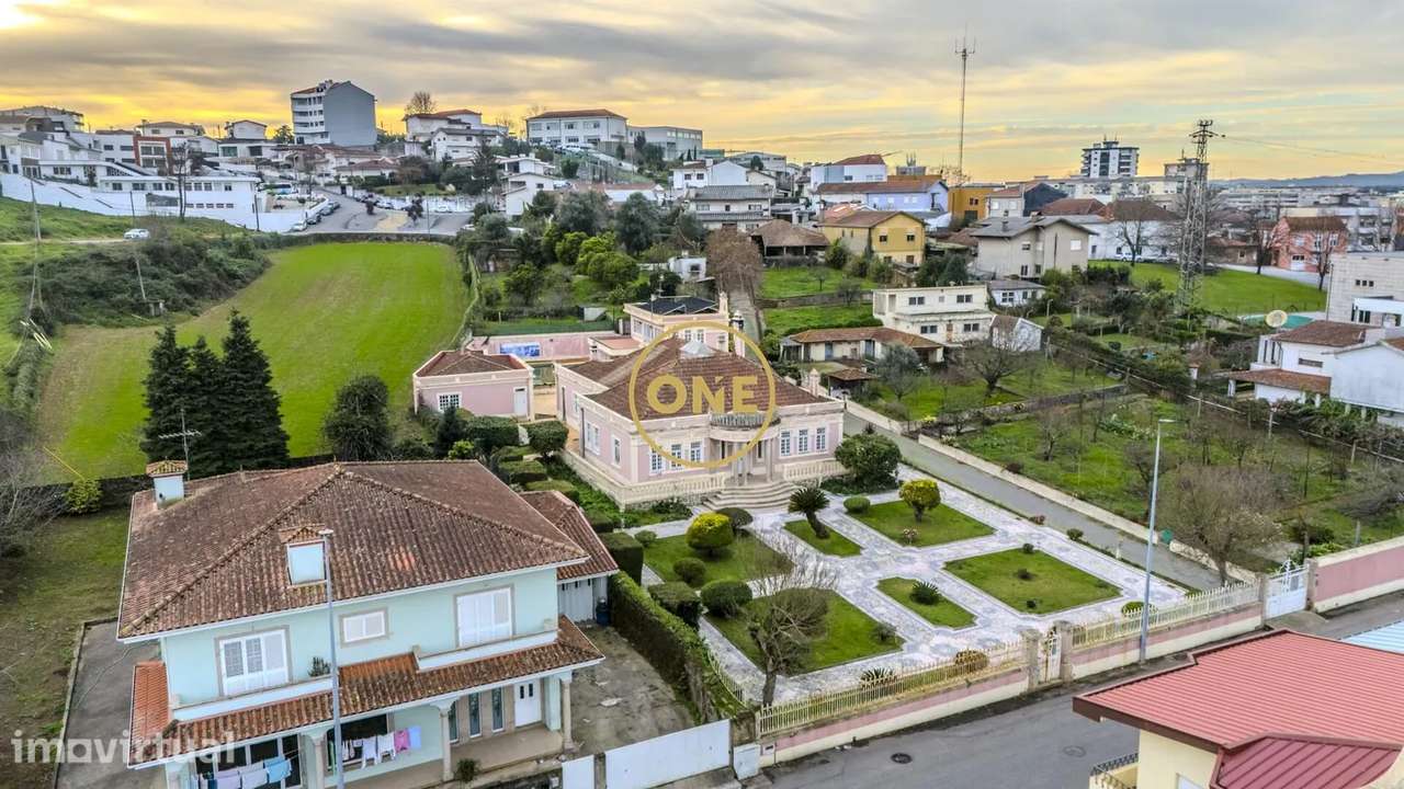 Moradia Térrea no Centro da Trofa com Piscina - Terreno com 5.460 m2!! - Grande imagem: 3/54