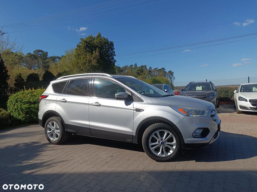 Ford Kuga 2.0 TDCi 4x2 Titanium - 19