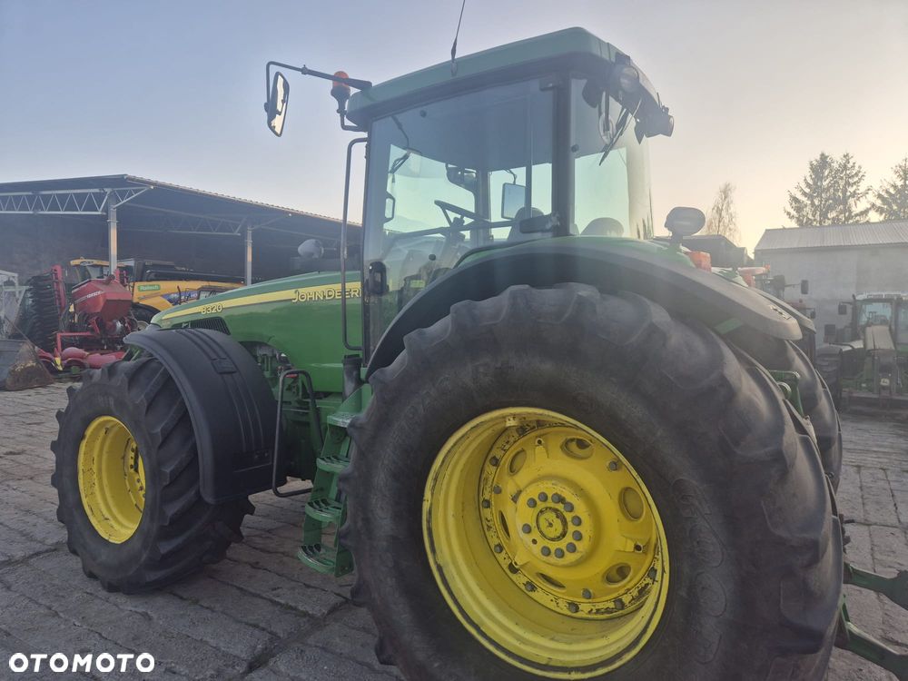 John Deere 8320 - 2