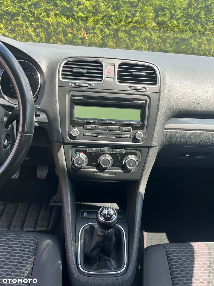 Volkswagen Golf 1.6 TDI Highline - 13