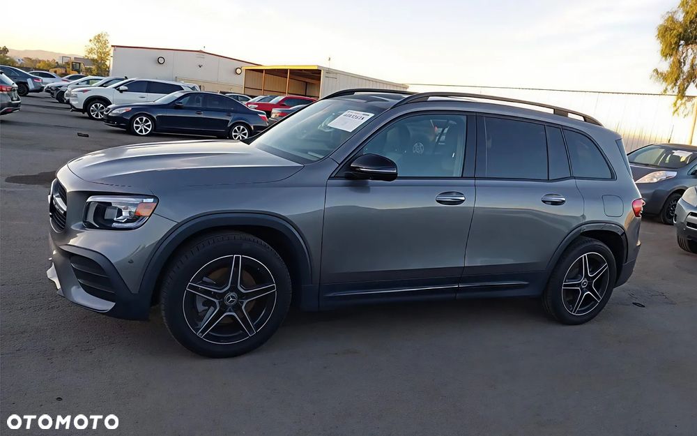 Mercedes-Benz GLB - 5
