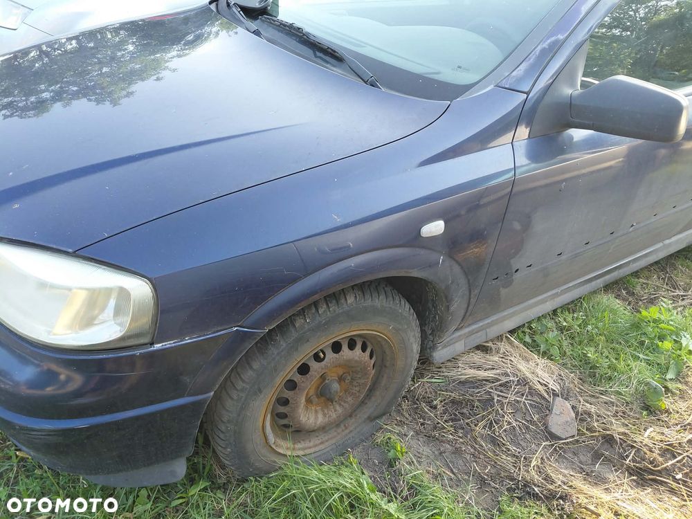części OPEL ASTRA II G 1.4 8V benzyna hatchback 3drzwi BŁOTNIK PRZÓD prawy lewy Z282