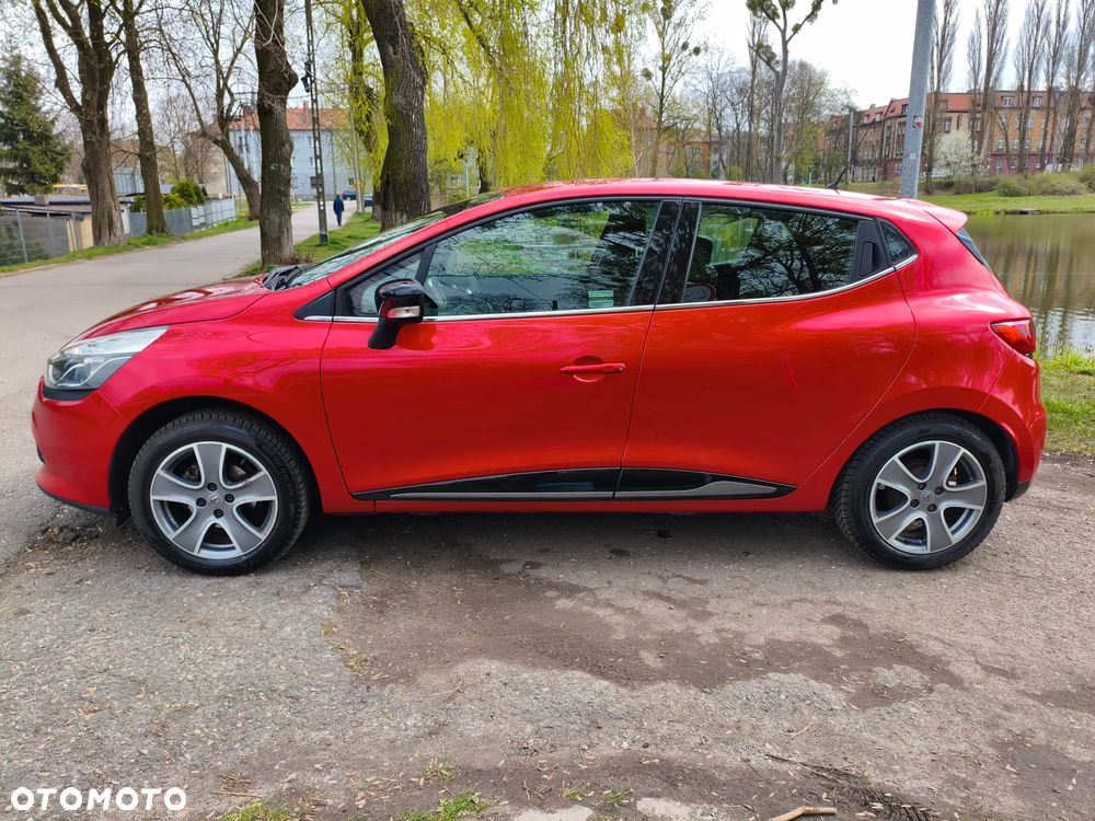 Renault Clio 1.2 16V Limited - 12