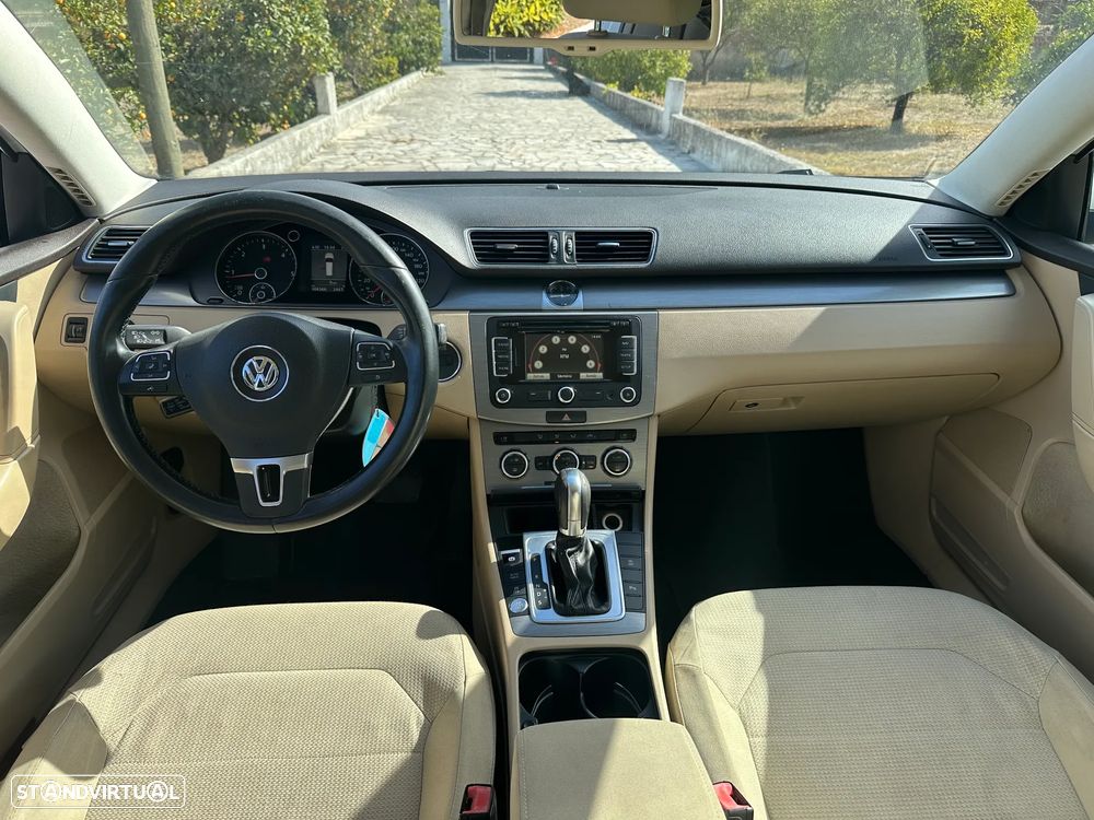 VW Passat Variant - 19