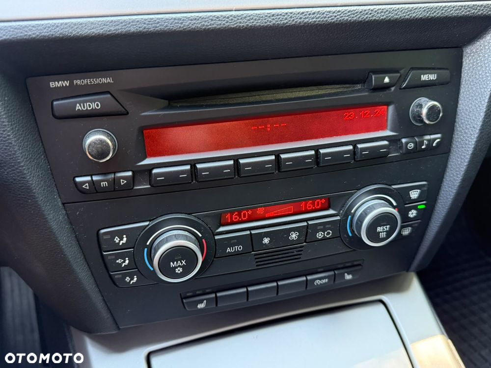 BMW Seria 3 320i - 8
