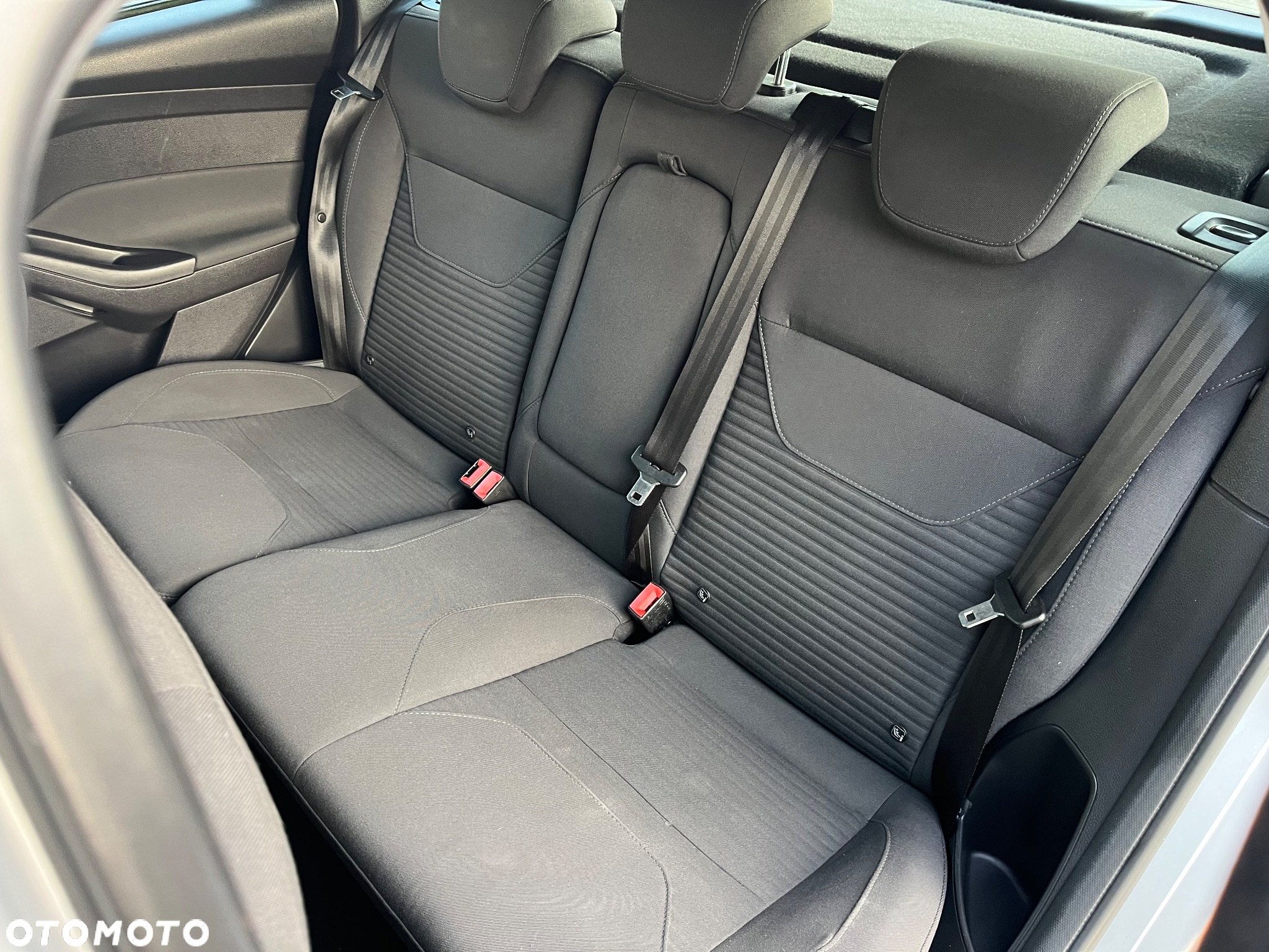 Ford Focus 1.0 EcoBoost Hybrid TITANIUM X - 16