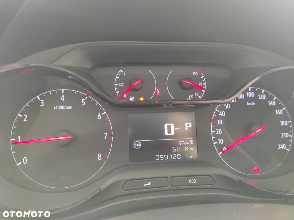 Opel Crossland X - 9