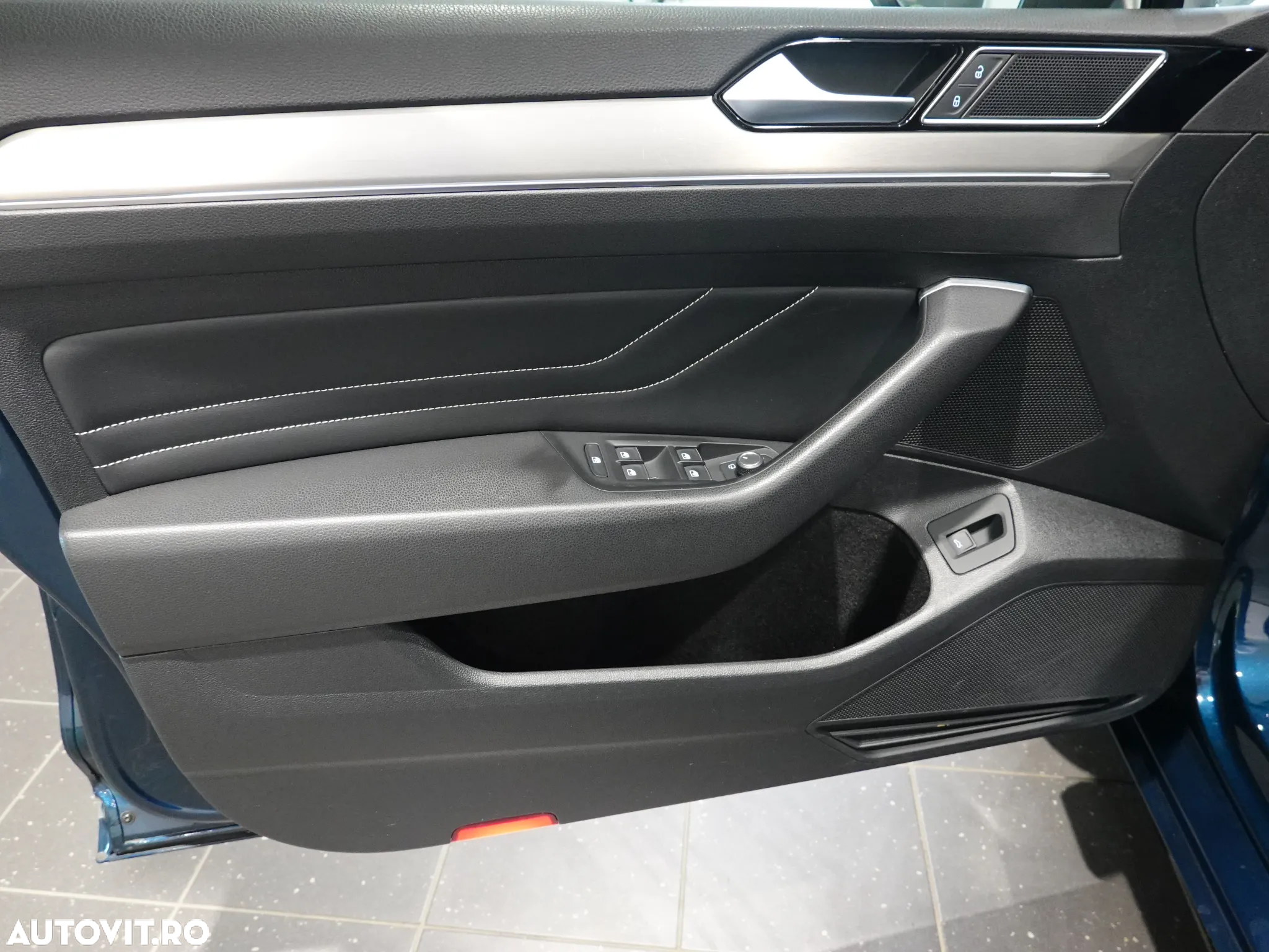 Volkswagen Passat Variant 2.0 TDI DSG Highline - 12