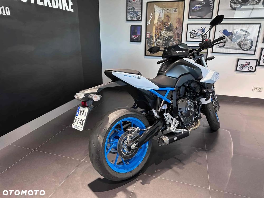 Suzuki GSX - 3