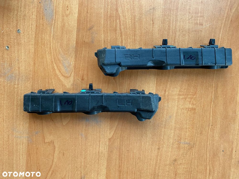 ŚLIZG MOCOWANIE ZDERZAKA TYLNY LEWY lub PRAWY HYUNDAI I10 II 86615B9000 86616B9000