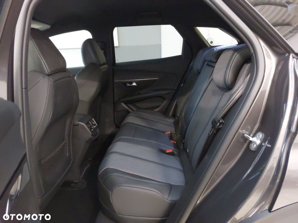 Peugeot 3008 - 11