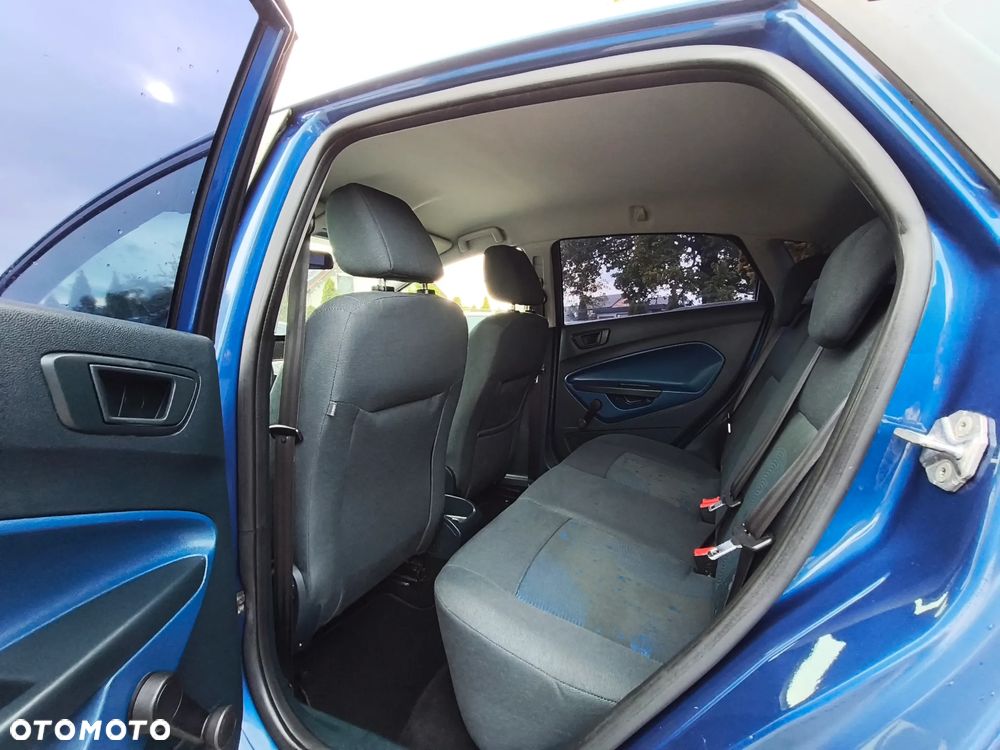 Ford Fiesta 1.3 Ghia - 30