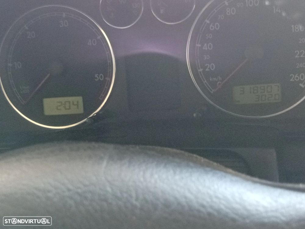 VW Passat Variant 1.9 TDi Highline - 4