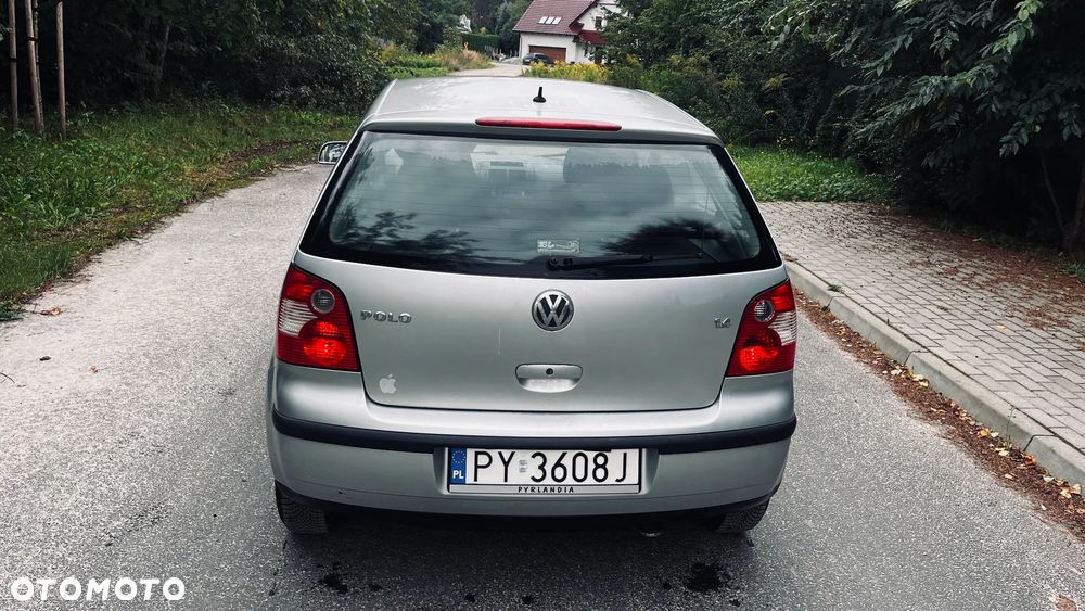 Volkswagen Polo 1.4 16V Comfortline - 6