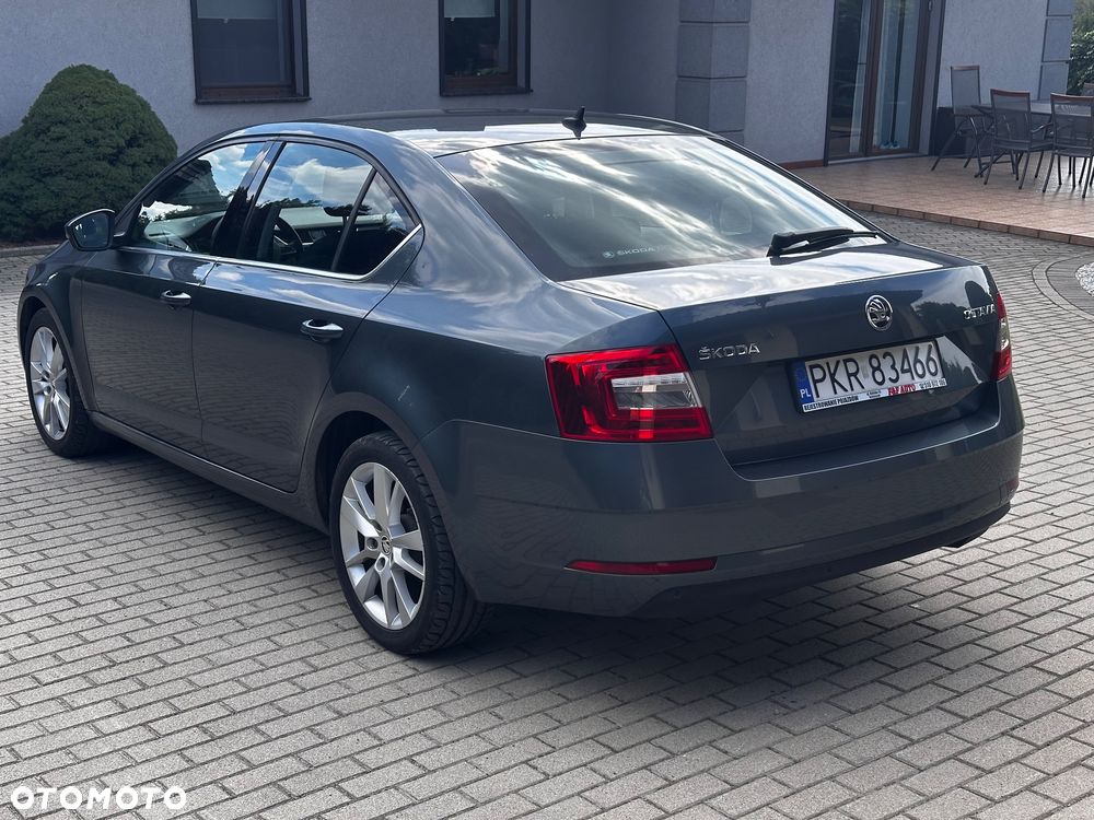 Skoda Octavia 2.0 TDI Style DSG - 7