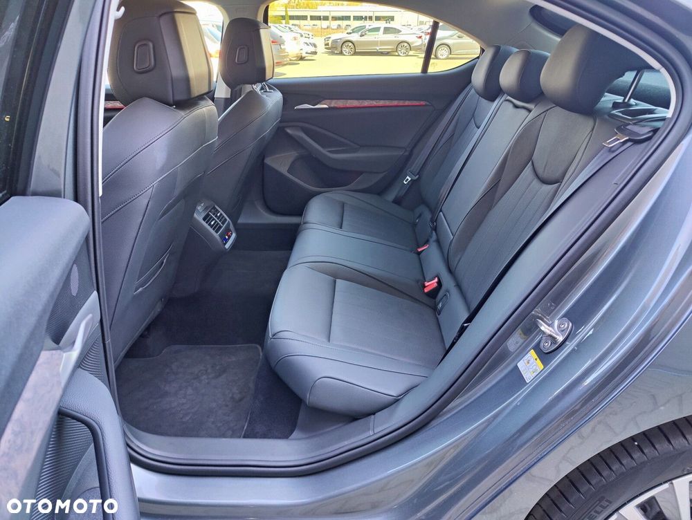 Skoda Superb 2.0 TSI L&K DSG - 31