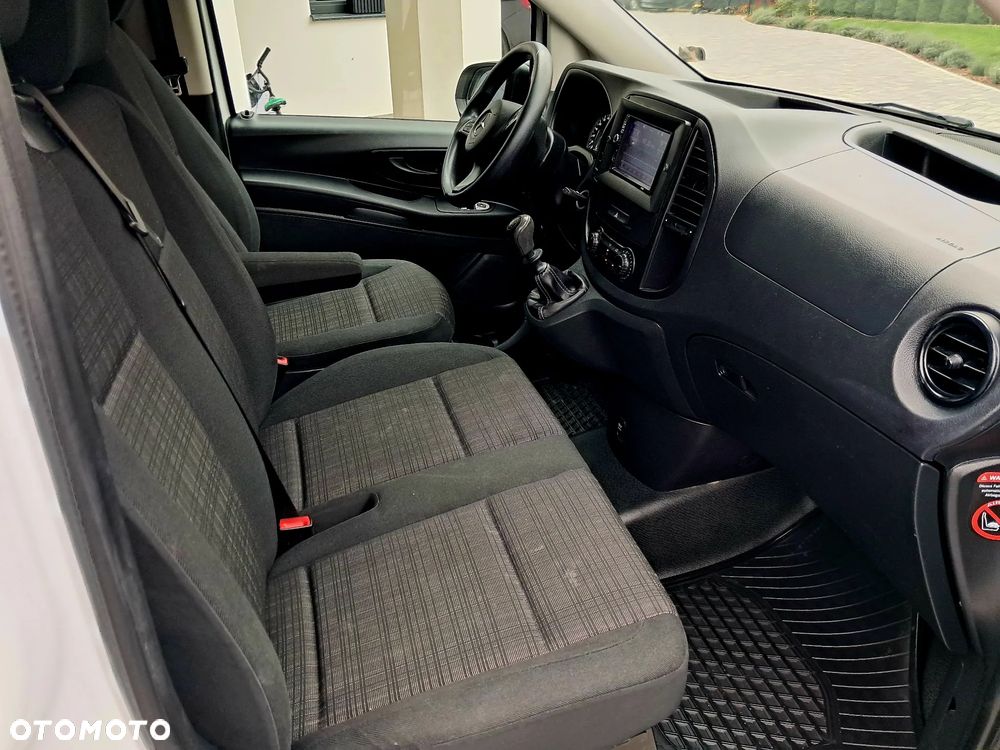 Mercedes-Benz Vito - 11