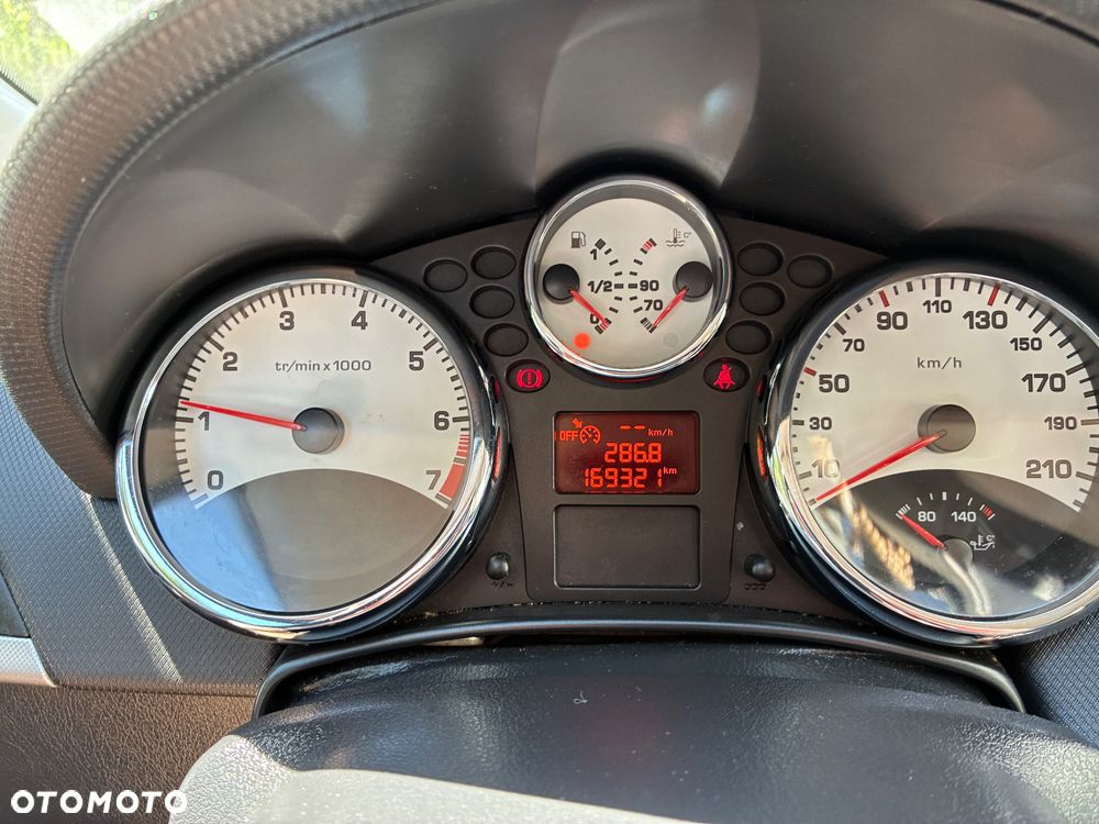 Peugeot 207 1.4 Trendy - 16