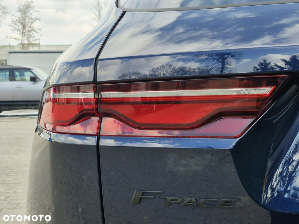Jaguar F-Pace - 14