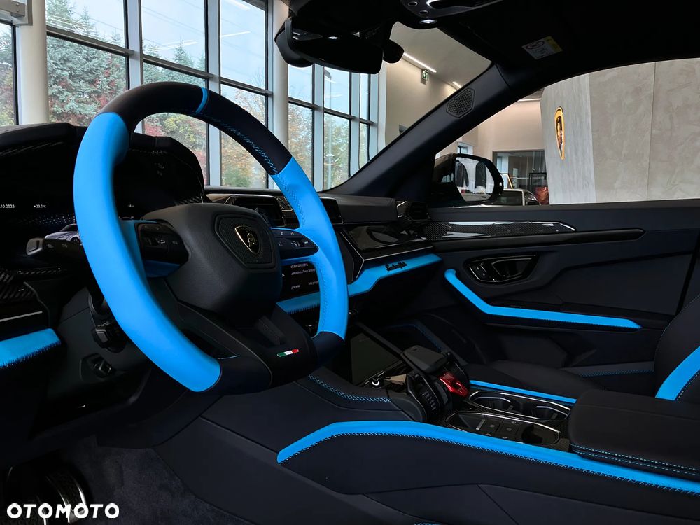 Lamborghini Urus - 28