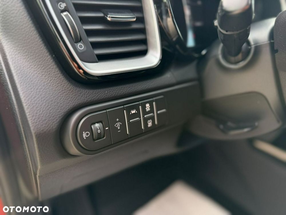 Kia XCeed - 34