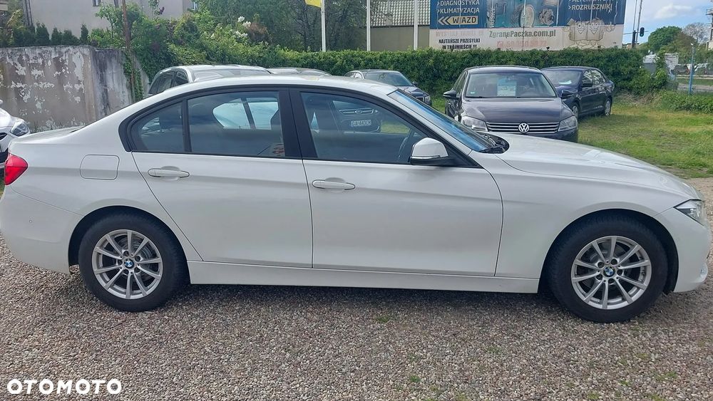 BMW Seria 3 318i Advantage - 2