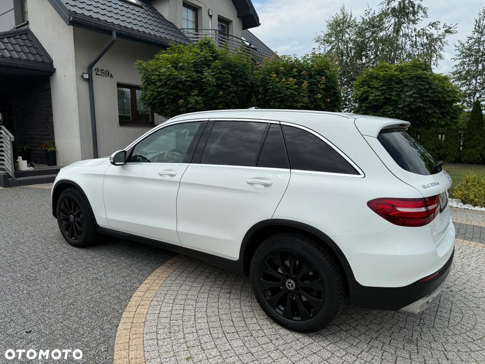Mercedes-Benz GLC - 14