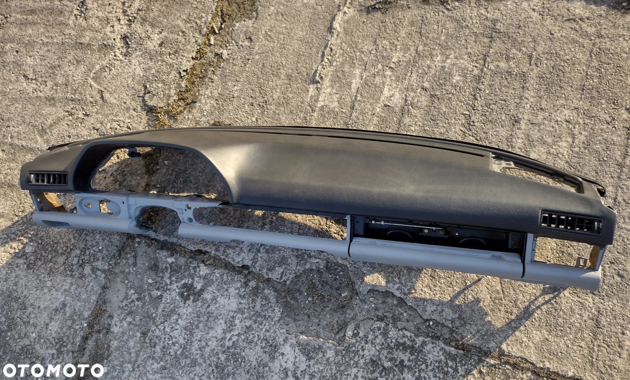 Mercedes W126  SEC SEL regeneracja - różne kolory ,deska rozdzielcza kokpit konsola - 1