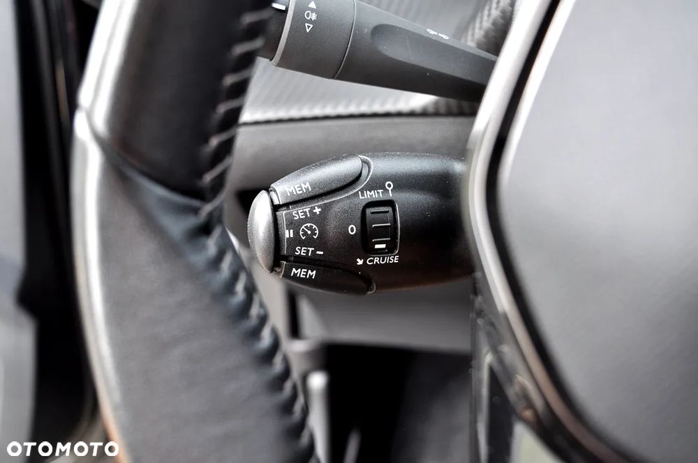 Peugeot 2008 1.5 BlueHDi Allure - 33