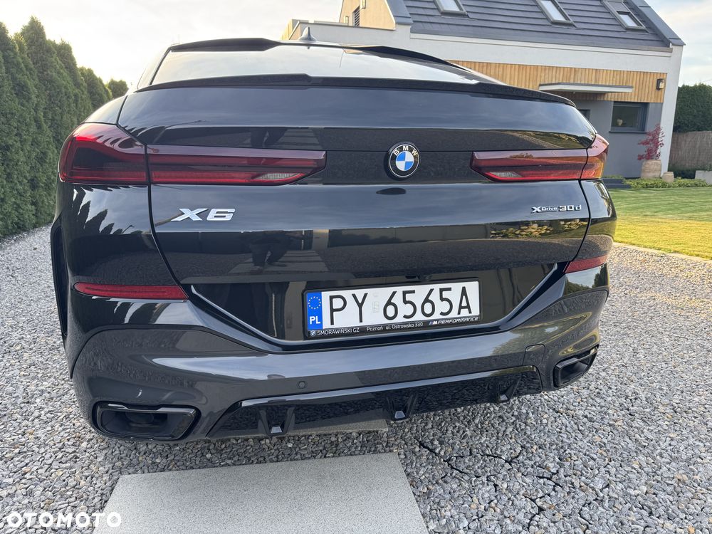 BMW X6 xDrive30d mHEV - 11