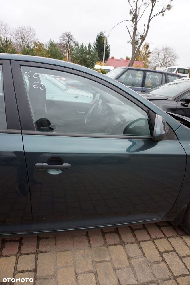 DRZWI PRZEDNIE PRAWE CEED I 5D HB E2  ZIELONY KIA 2006-2009 - 1