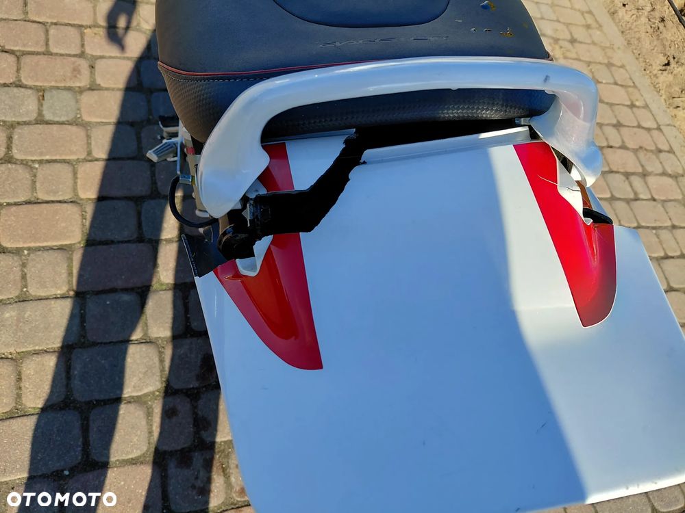 Honda CB - 21