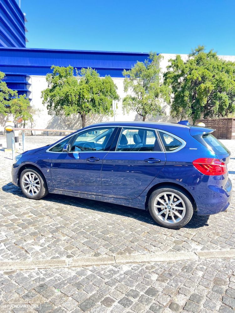BMW 225xe Active Tourer - 10