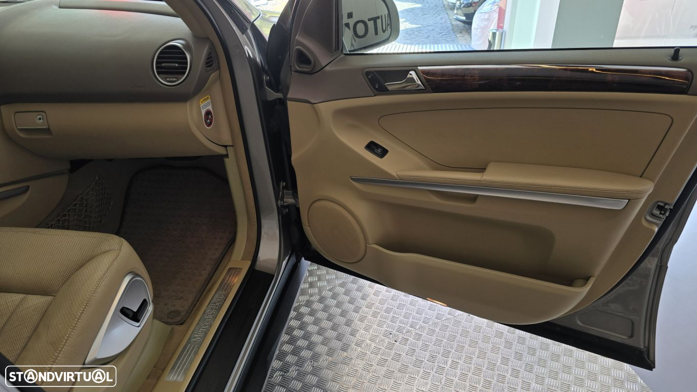 Mercedes-Benz ML 320 CDi - 39