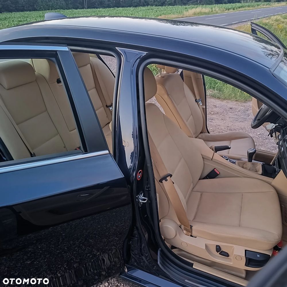 BMW Seria 5 520d Special Edition - 18