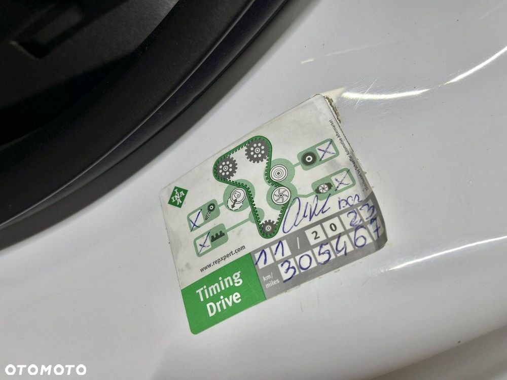 Ford Transit Courier - 13