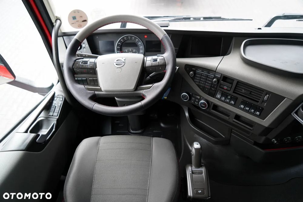 Volvo FH 460 / ZESTAW TANDEM / 120 M3 / PRZEJAZDOWY / KLIMA POSTOJOWA / PO ZŁOTYM KONTRAKCIE / 2021 ROK / - 31